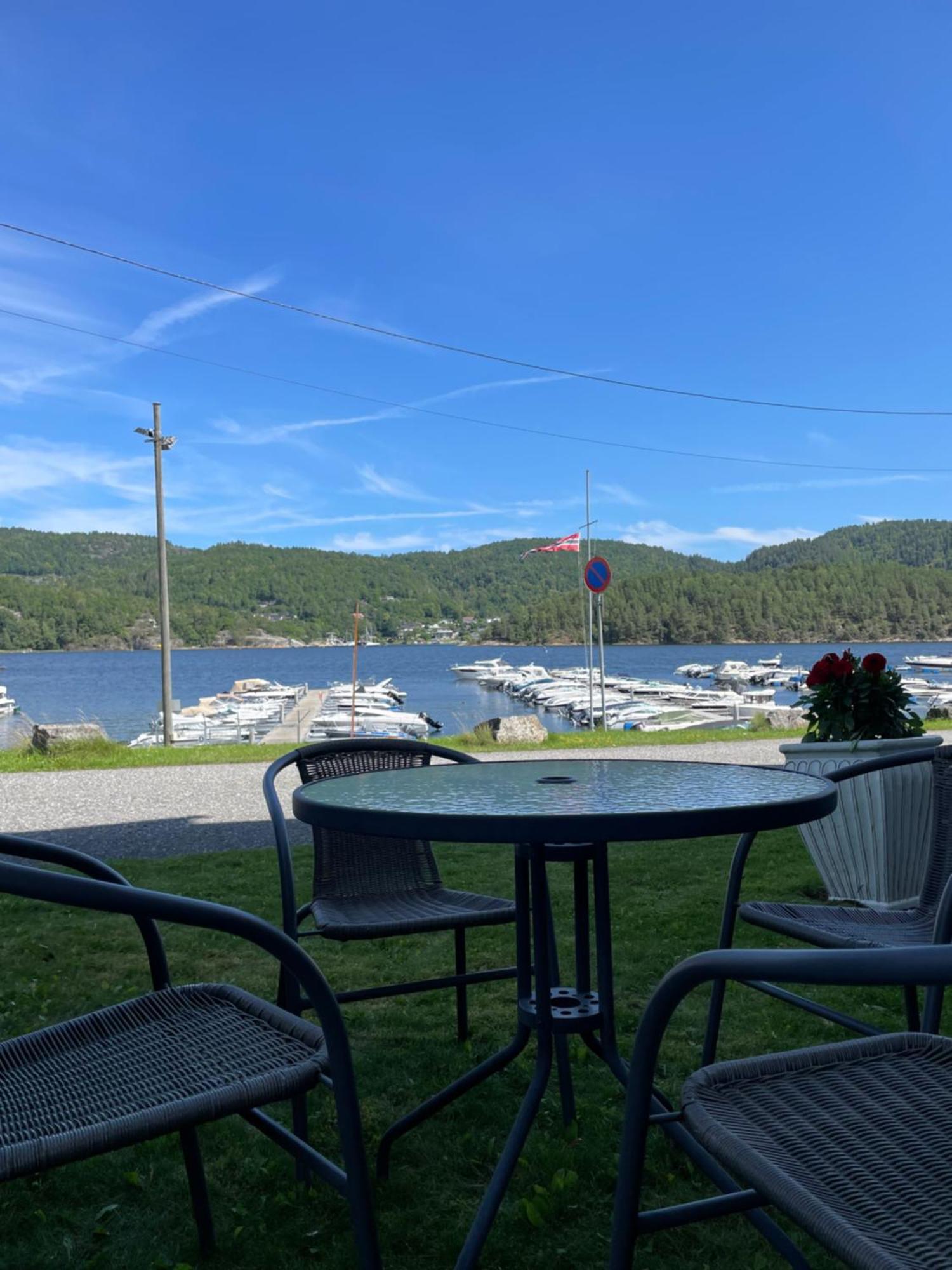 Ferienwohnung Leilighet Ved Sjoen Med Strand Porsgrunn Exterior foto